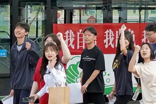 说的谁？李璇：给杨莉娜点赞，不像某些女足国脚没入选就行同路人